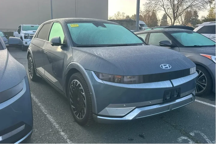 $32990 : Hyundai IONIQ 5 2024 AWD Lim image 2