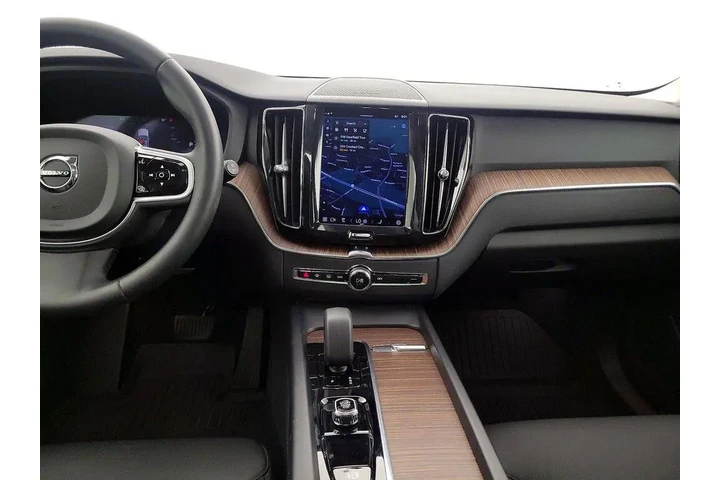 $34998 : Volvo XC60 2023 B5 Plus Brig image 9