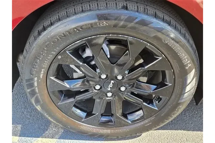 $39985 : Kia Carnival 2024 SX Prestig image 9