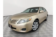 2011 Camry LE en Madison