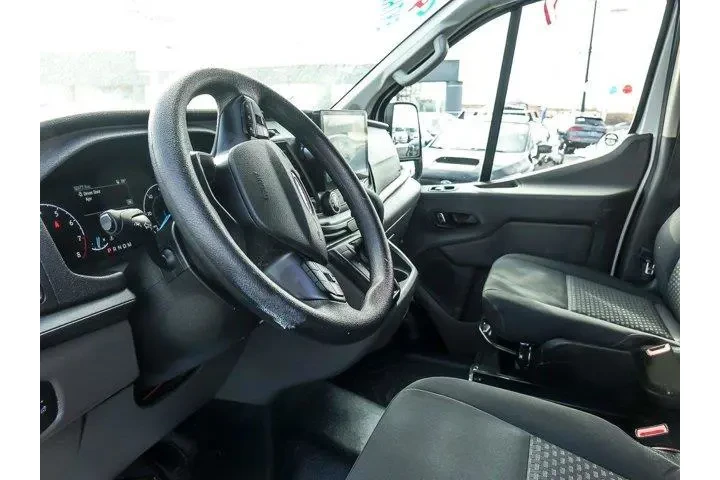 $39985 : Ford Transit 2024 AWD 150 3d image 10