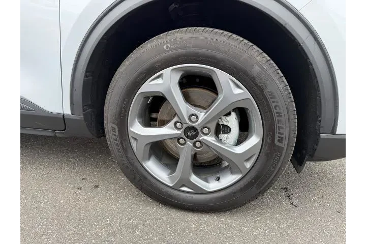 $28700 : Ford Escape 2025 AWD ST-Line image 10