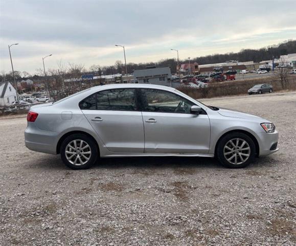 $3800 : 2011 Jetta SE PZEV image 9