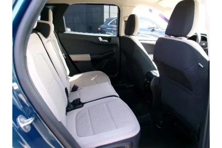 $18880 : Ford Escape 2020 AWD SE 4dr image 6