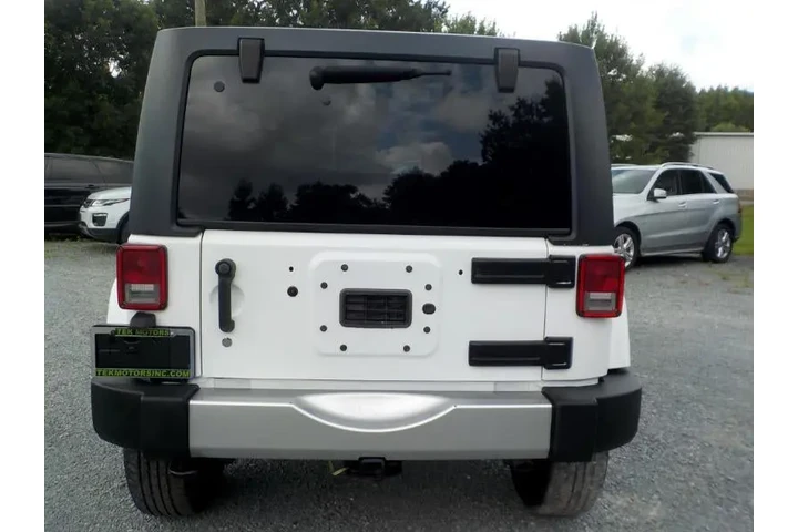 $15382 : 2017 Wrangler Unlimited Sahar image 4