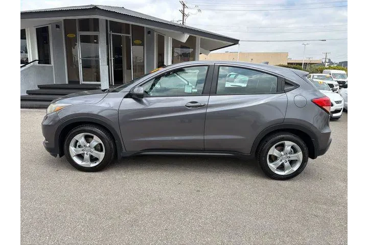 $13657 : Honda HR-V 2016 LX 4dr Cross image 3