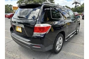2012 Highlander Limited thumbnail