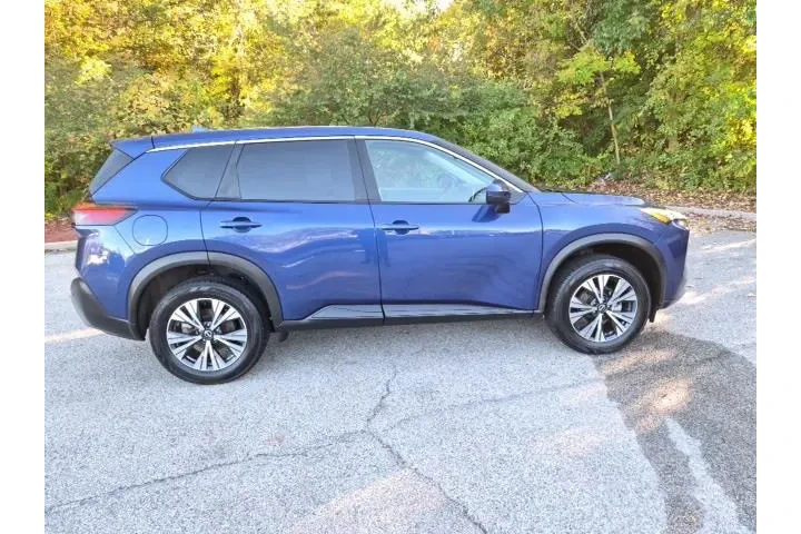 $23995 : Nissan Rogue 2022 AWD SV 4dr image 2