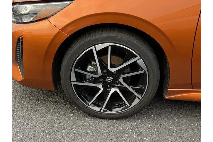 $19371 : Nissan Sentra 2025 SR 4dr Se image 8