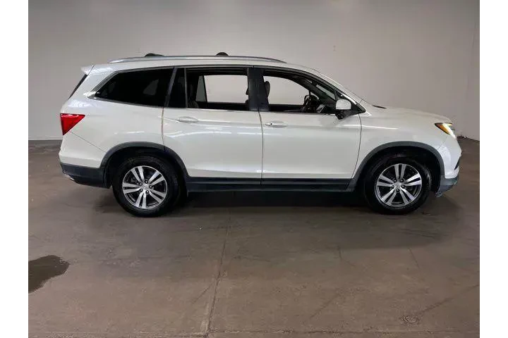 $18951 : Honda Pilot 2016 AWD EX-L 4d image 2