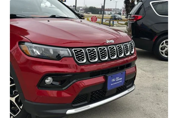 $25654 : Jeep Compass 2025 4x4 Limite image 2