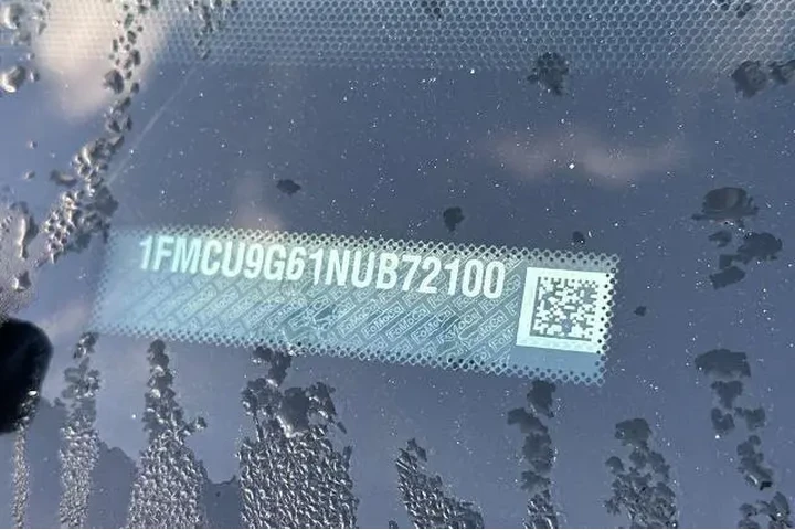 $23124 : Ford Escape 2022 AWD SE 4dr image 9