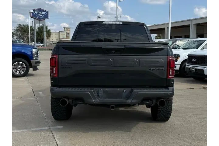 $31995 : Ford F-150 2017 4x4 Raptor 4 image 6