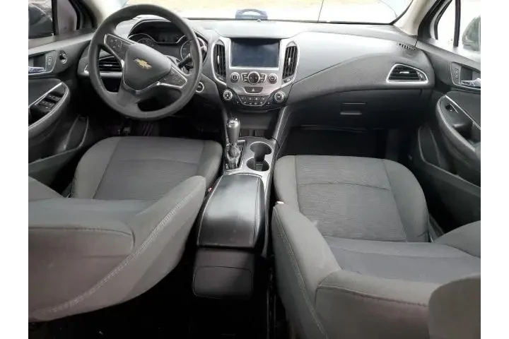 $4500 : 2017 Chevy Cruze LT image 2