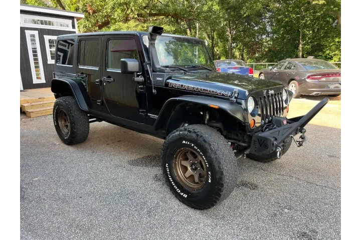 $11999 : 2011 Wrangler Unlimited Rubic image 5