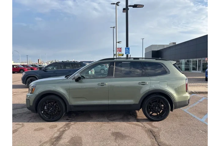 $40999 : 2024 Telluride SX X-Line image 8