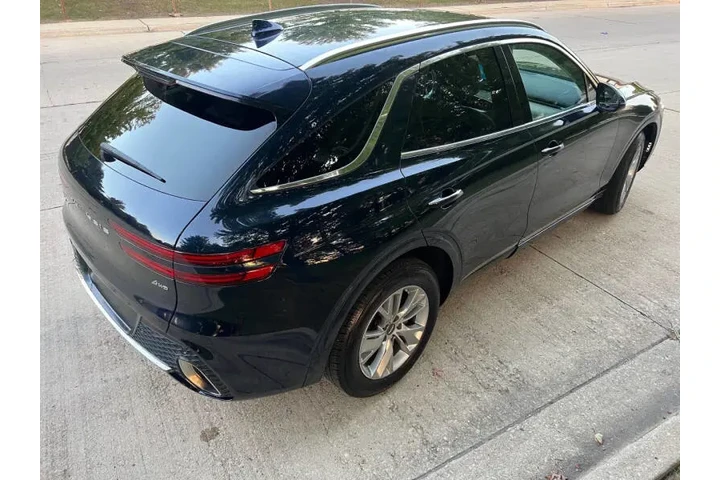 $1 : 2023 Genesis GV70 2.5T Standa image 7