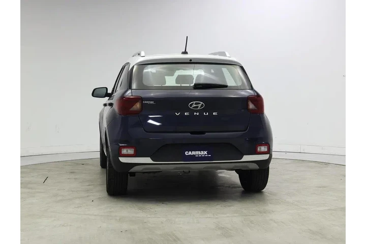 $17998 : Hyundai VENUE 2023 Limited 4 image 6