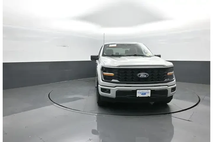 $38287 : Ford F-150 2024 4x2 STX 4dr image 2