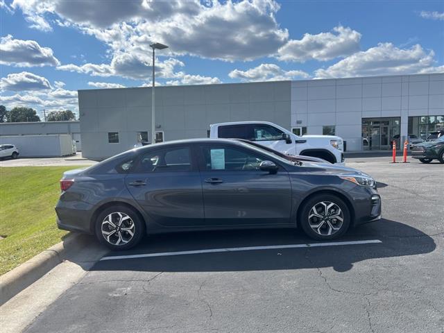 $16491 : PRE-OWNED 2021 KIA FORTE LXS image 8