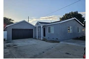 Open livingroom to kitched, 3