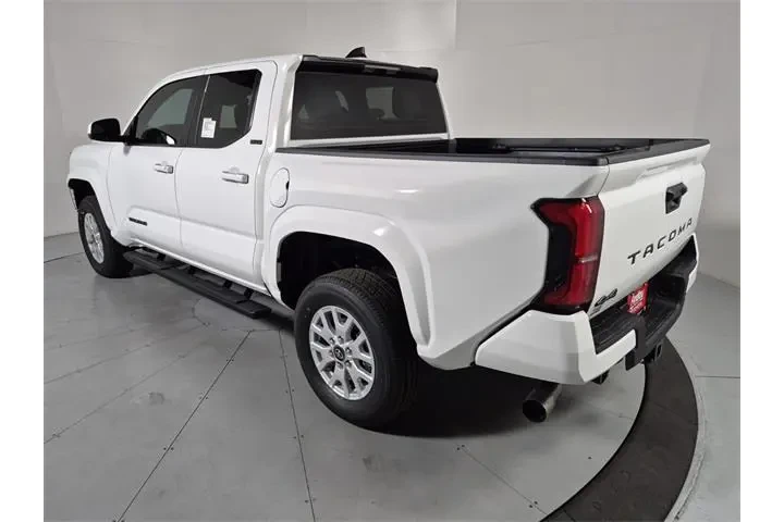 $37874 : Toyota Tacoma 2025 4x4 SR5 4 image 3