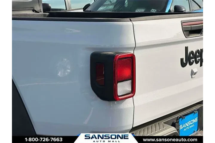 $31459 : Jeep Gladiator 2023 4x4 Spor image 6