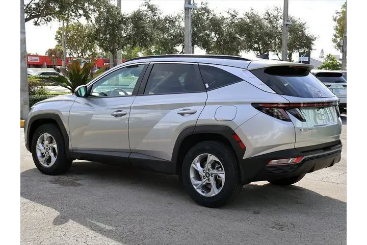 $19990 : Hyundai TUCSON 2023 AWD SEL image 9