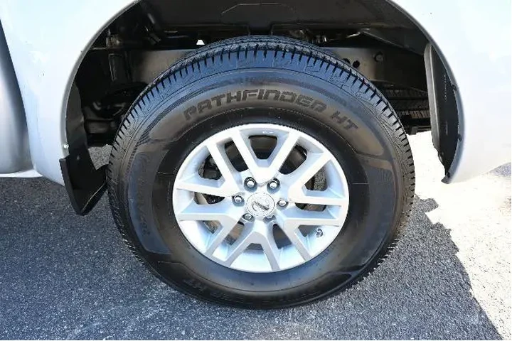 $10988 : Nissan Frontier 2016 4x2 S 4 image 10