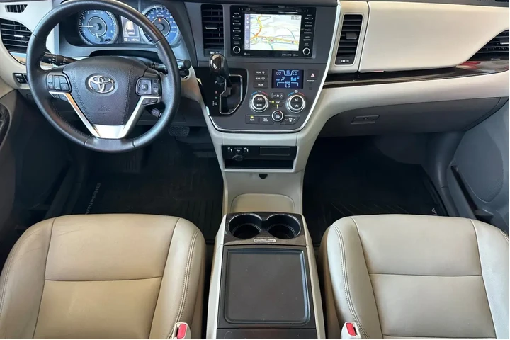 $34900 : Toyota Sienna 2019 AWD XLE 7 image 9