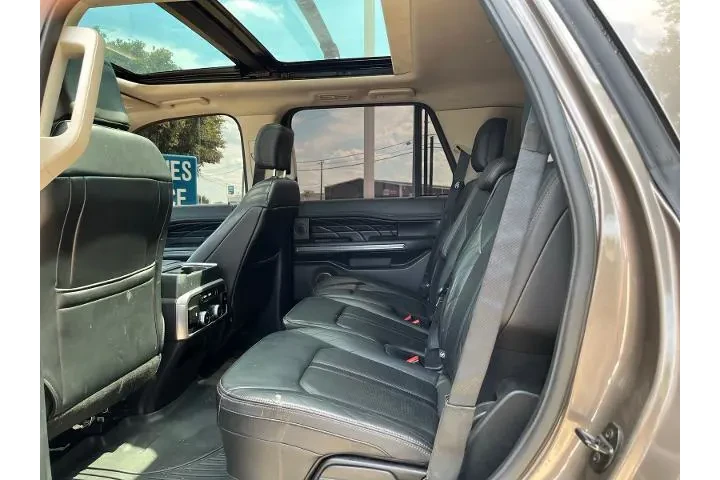 $17773 : Ford Expedition 2019 4x2 Pla image 8