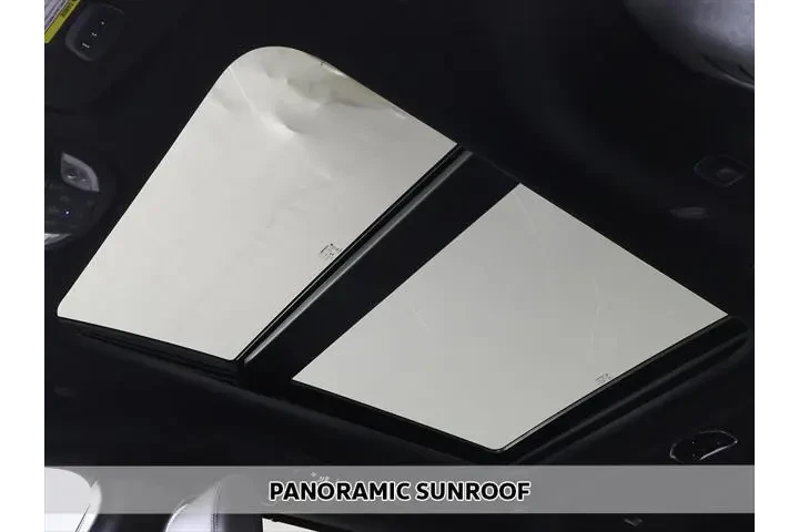 $34799 : Chrysler Pacifica Plug-In Hy image 4