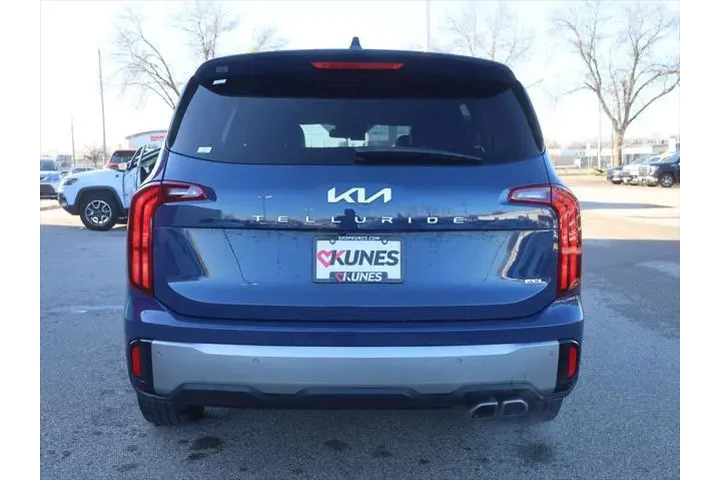 $35777 : Kia Telluride 2025 AWD S 4dr image 8