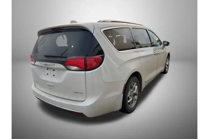 $21992 : Chrysler Pacifica 2019 Limit image 3