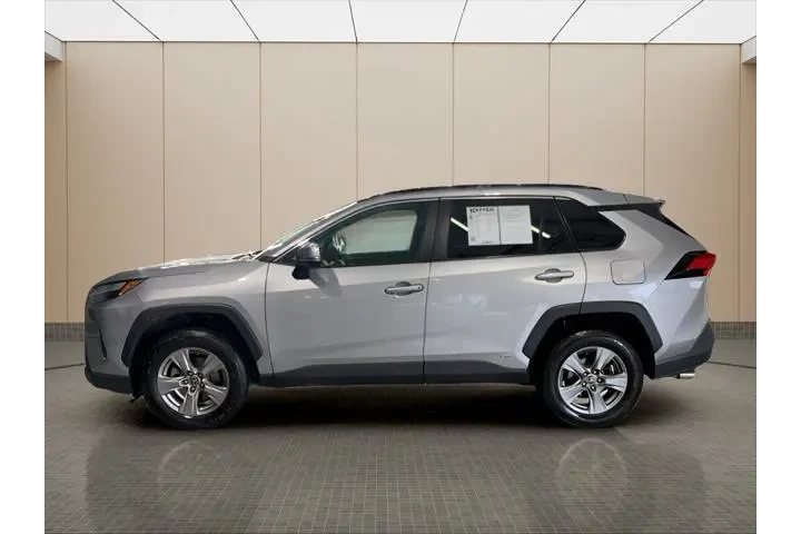 $22000 : Toyota RAV4 Hybrid 2022 AWD image 2