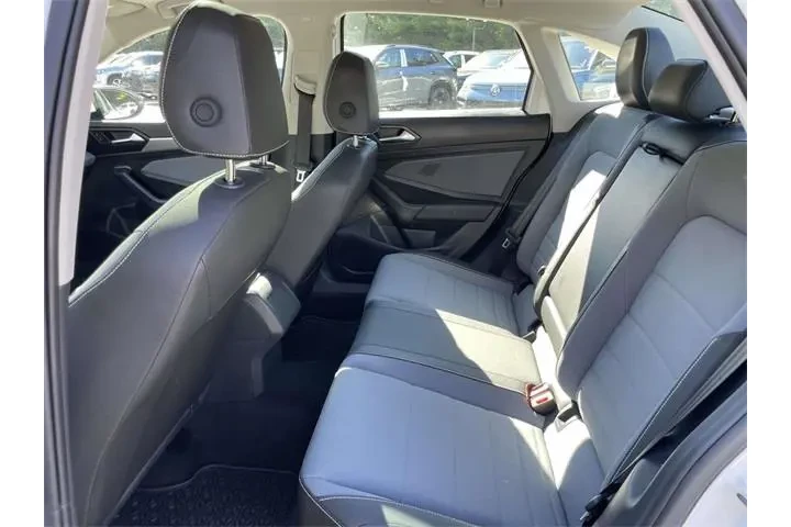 $22600 : Volkswagen Jetta 2025 SE 4dr image 9