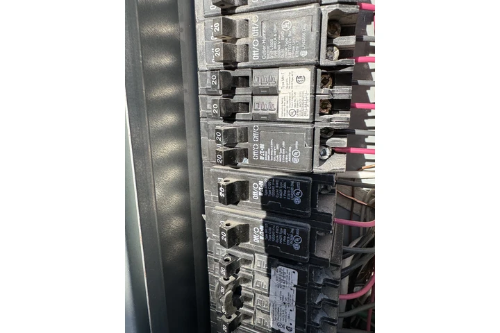 Electricista image 3