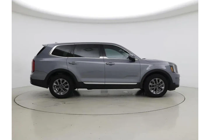 $31998 : Kia Telluride 2024 LX 4dr SU image 7