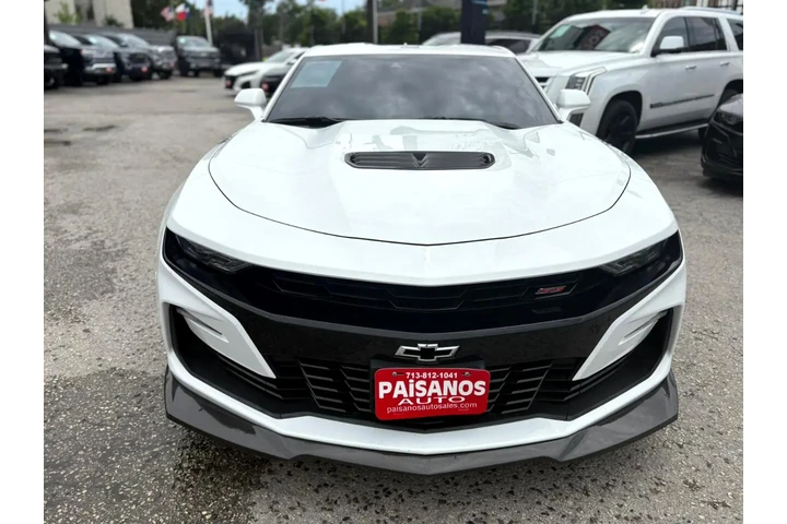 2019 Camaro 2SS Coupe image 3