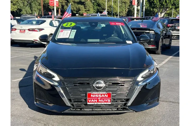 $18998 : Nissan Altima 2023 2.5 SV 4d image 8
