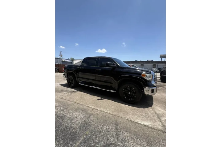 $19995 : 2016 Tundra SR5 image 3