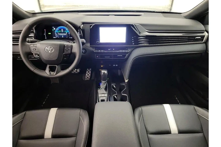 $26998 : Toyota Camry 2025 SE 4dr Sed image 9