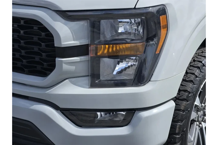 $39881 : Ford F-150 2023 4x4 XL 4dr S image 9