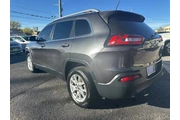 2014 Cherokee Latitude thumbnail