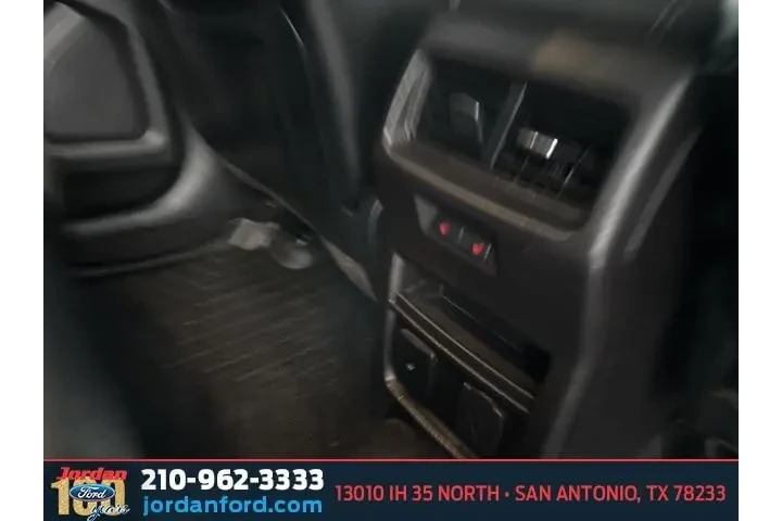 $11493 : Ford Edge 2015 Sport 4dr Cro image 9