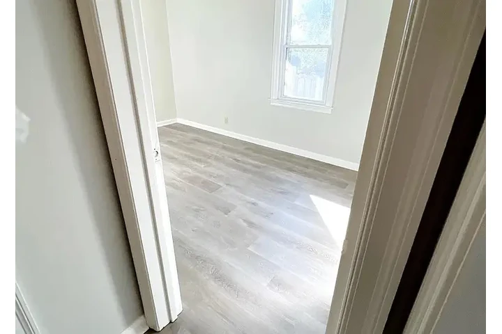 $800 : HOUSE FOR RENT IN INDIANAPOLIS image 9