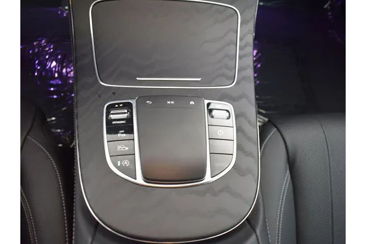 $38995 : Mercedes-Benz E-Class 2022 A image 10