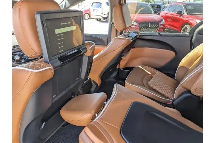 $39999 : Chrysler Pacifica 2024 AWD P image 9