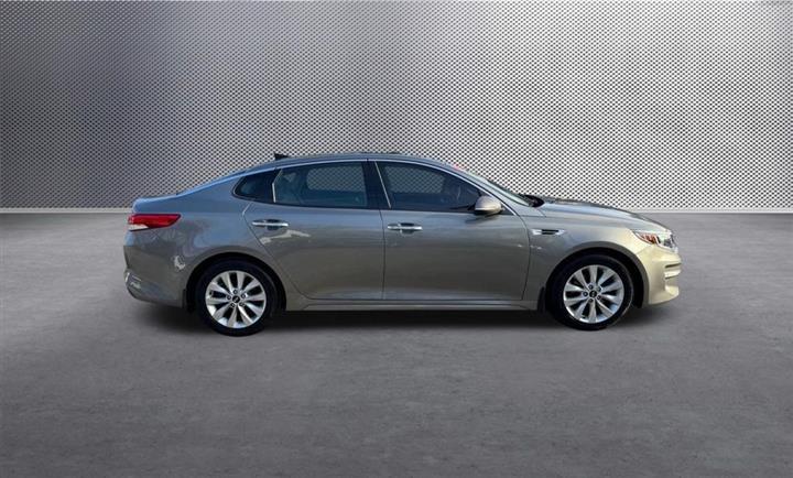 $14947 : 2016 Optima EX image 8