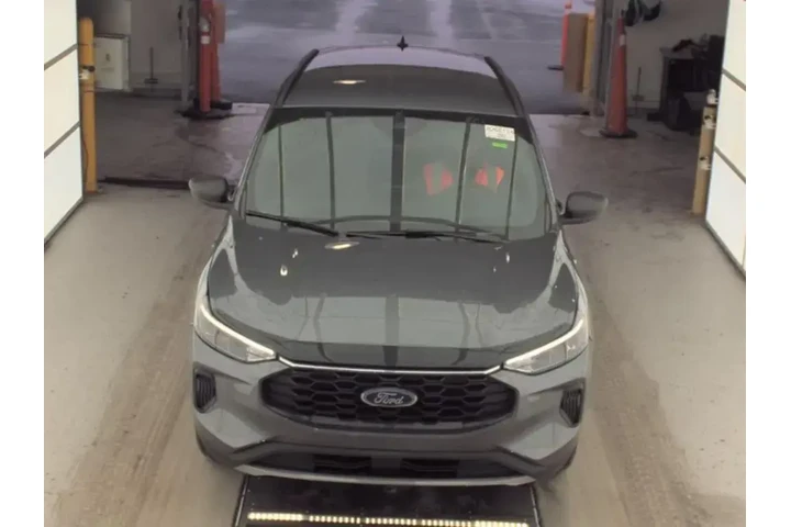 $25993 : Ford Escape 2025 AWD ST-Line image 2